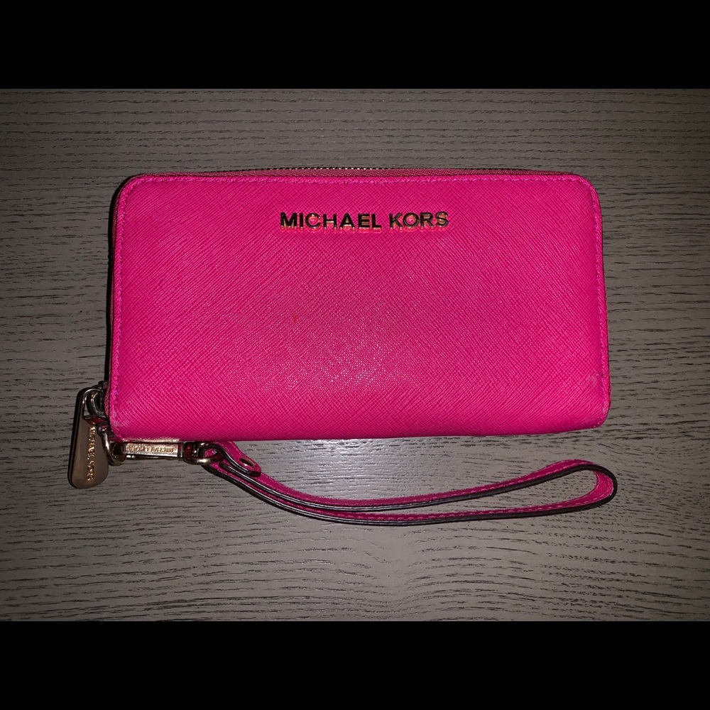 Authentic Michael Kors Spring wristlet